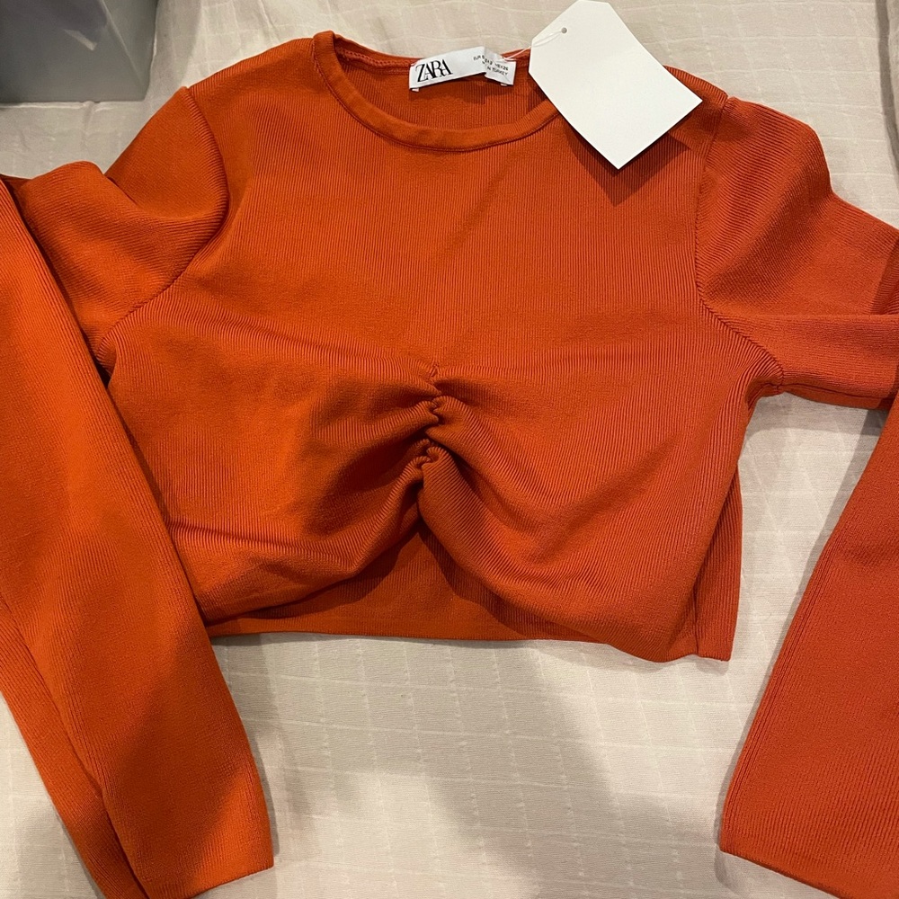 Zara Cropped knit top